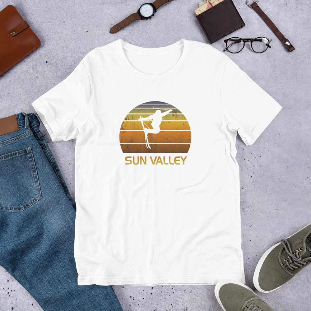 Cool Retro Sun Valley Idaho Skiing Ski Fan Unisex T-Shirt