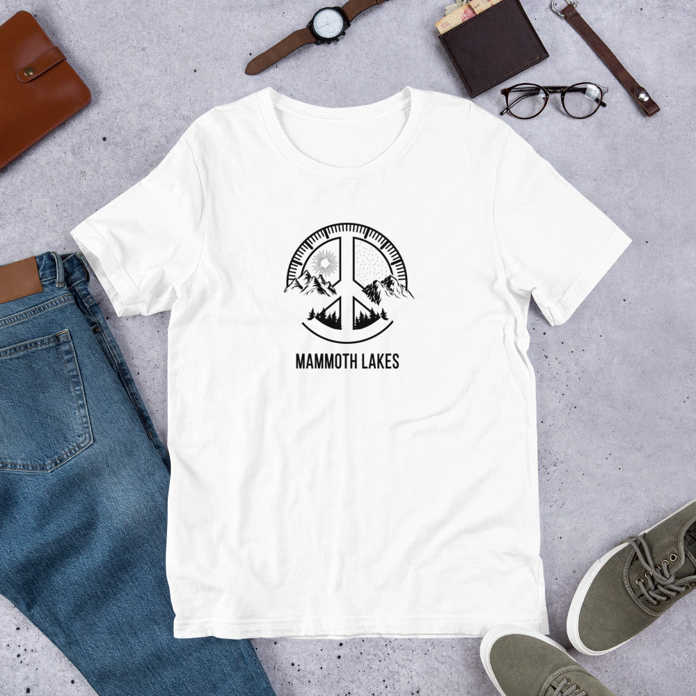 Cool Mammoth Lakes California Outdoors Fan Nature Lover Ski Unisex T-Shirt