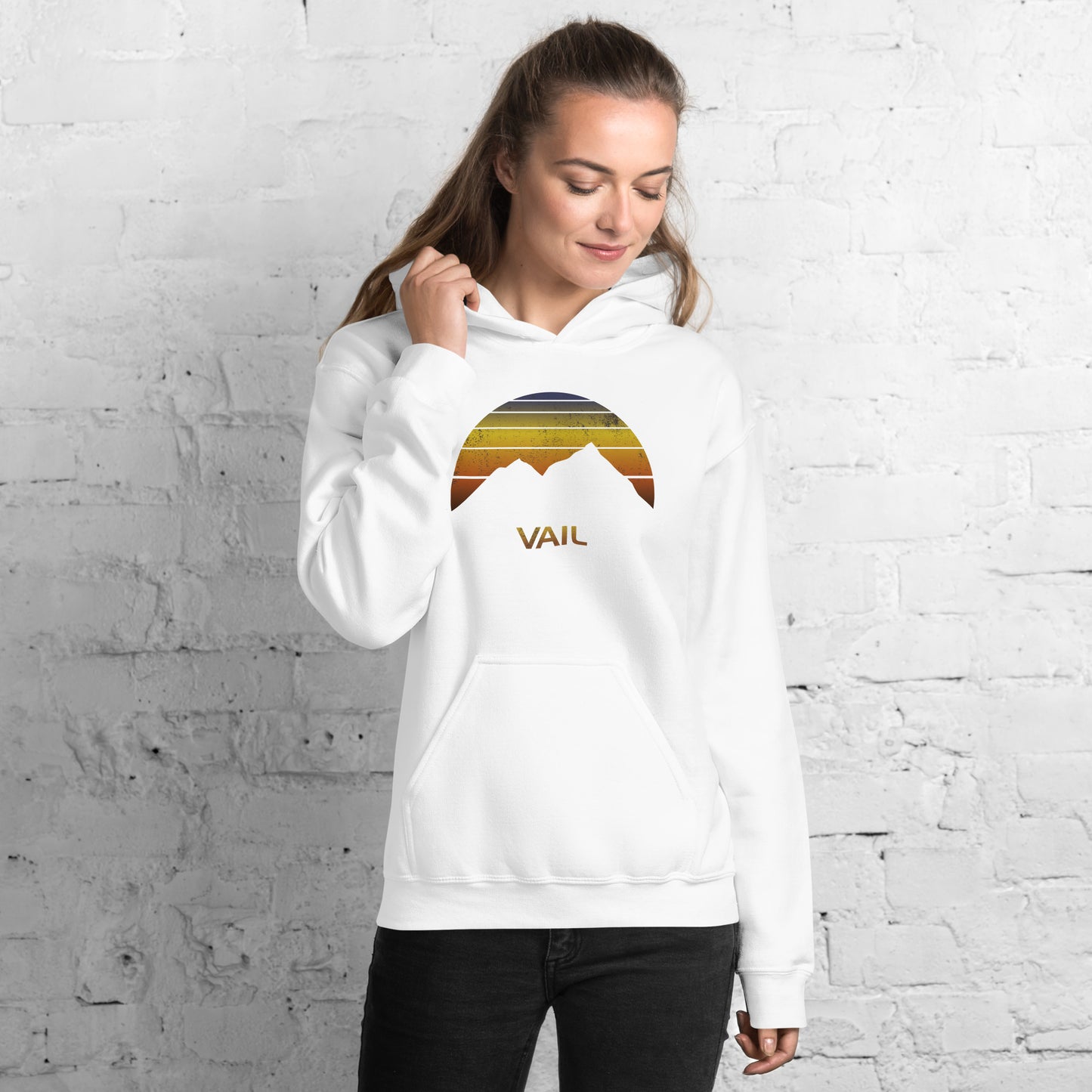 Retro Vail Colorado Ski Snowboard Skier Fan Retro Unisex Hoodie Top Sweatshirt