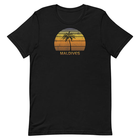 Retro Maldives Vintage Sunset Beach Vacation Souvenir Unisex T-Shirt