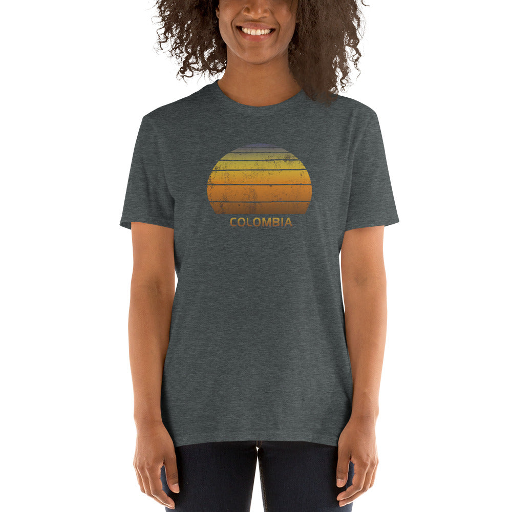 Retro Colombia Sunset  Vacation Souvenir   Vintage Sunrise Unisex T-Shirt