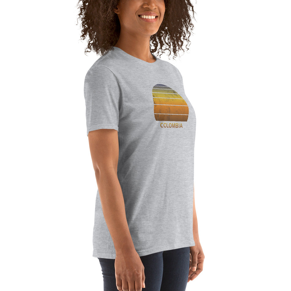Retro Colombia Sunset  Vacation Souvenir   Vintage Sunrise Unisex T-Shirt