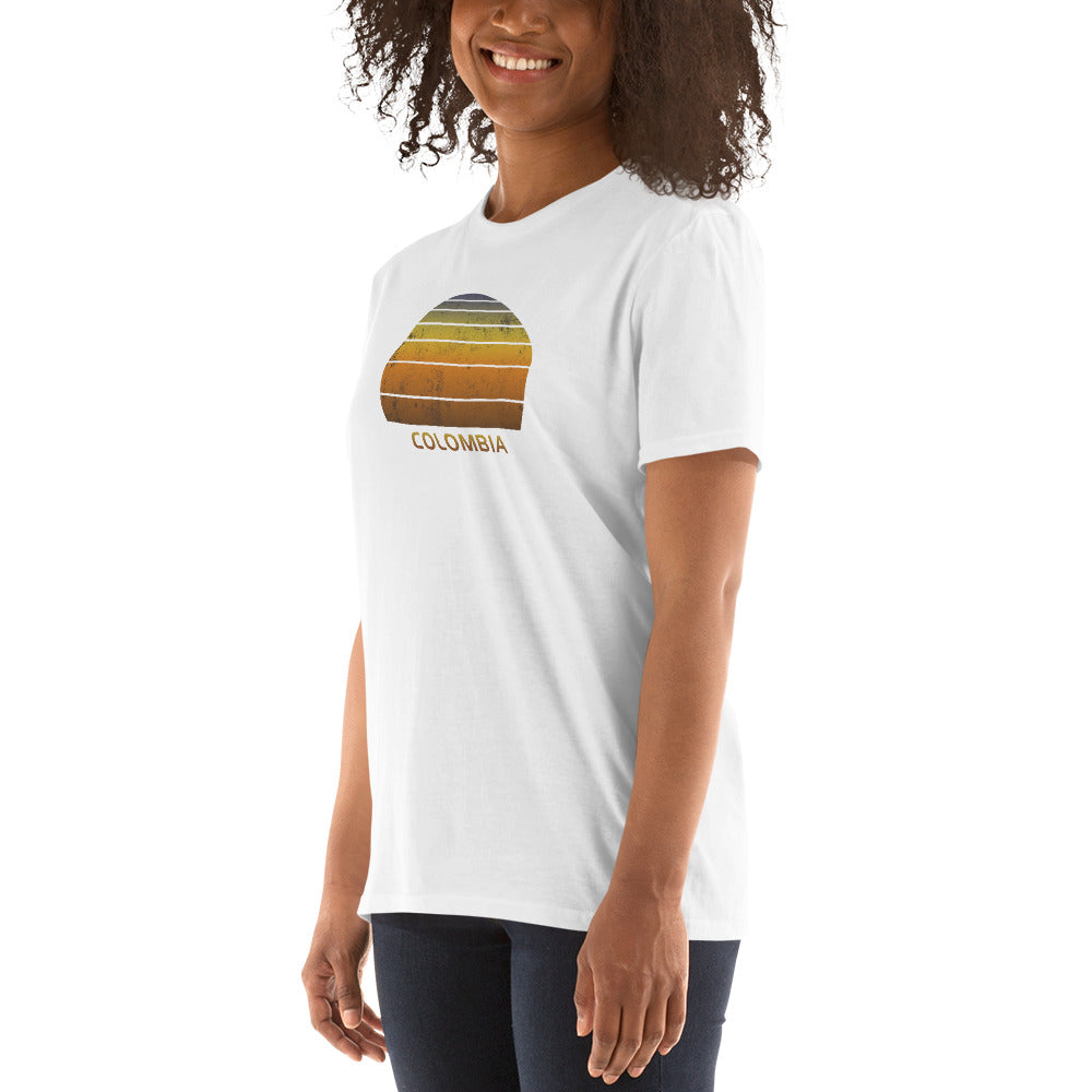 Retro Colombia Sunset  Vacation Souvenir   Vintage Sunrise Unisex T-Shirt