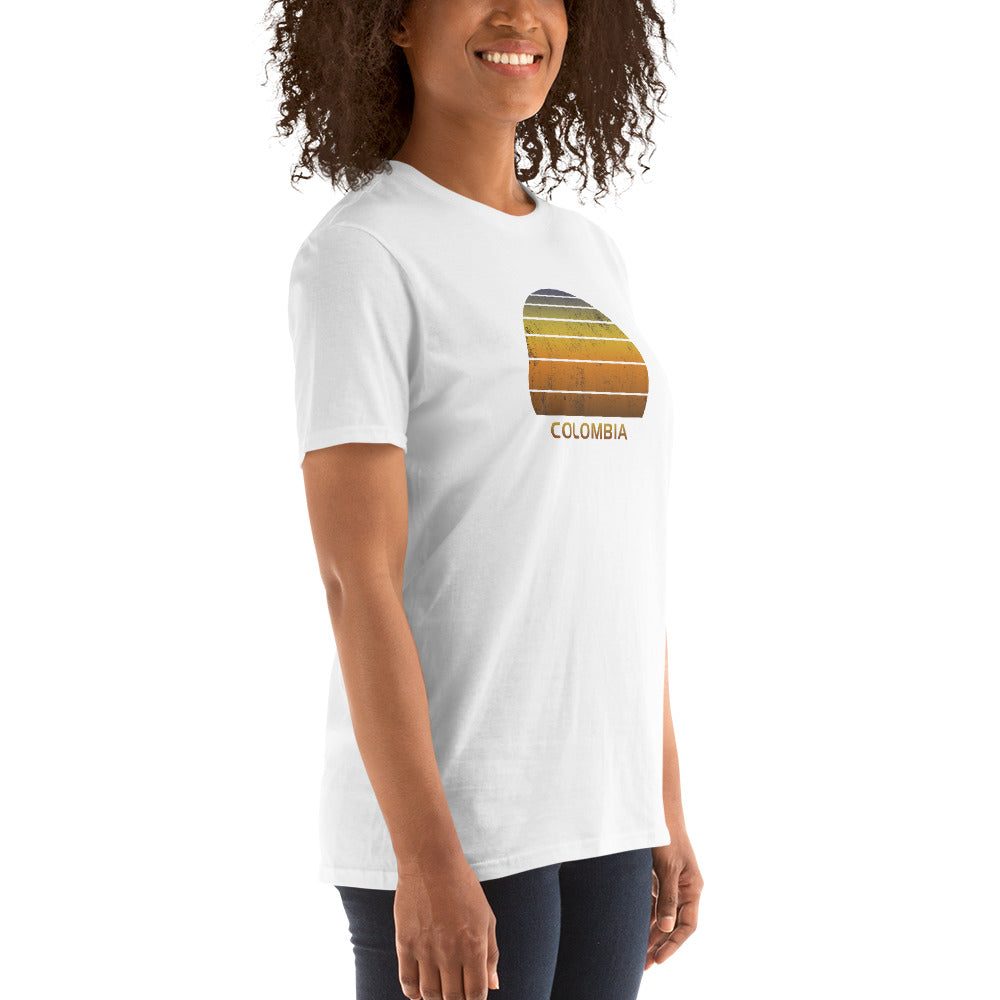 Retro Colombia Sunset  Vacation Souvenir   Vintage Sunrise Unisex T-Shirt