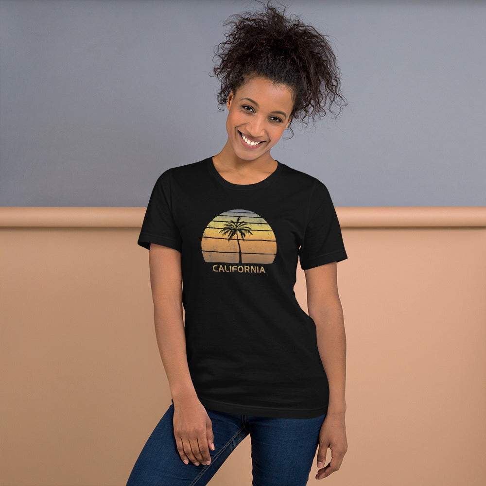 Vintage California Beach Vacation Souvenir Sunset Unisex T-Shirt