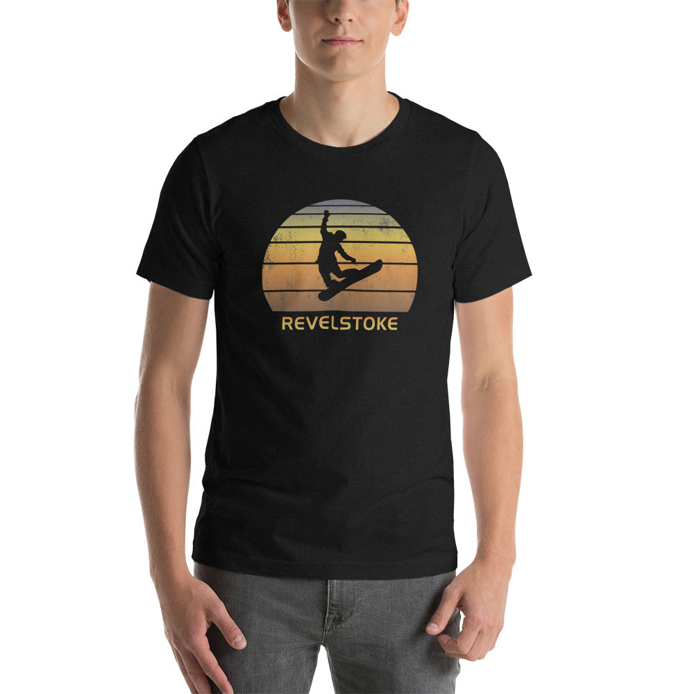 Retro Revelstoke Canada Snowboarding Fan Unisex T-Shirt