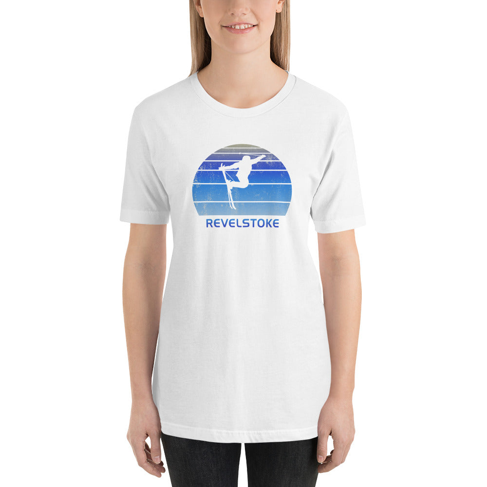 Retro Revelstoke Canada Skiing Fan Unisex T-Shirt