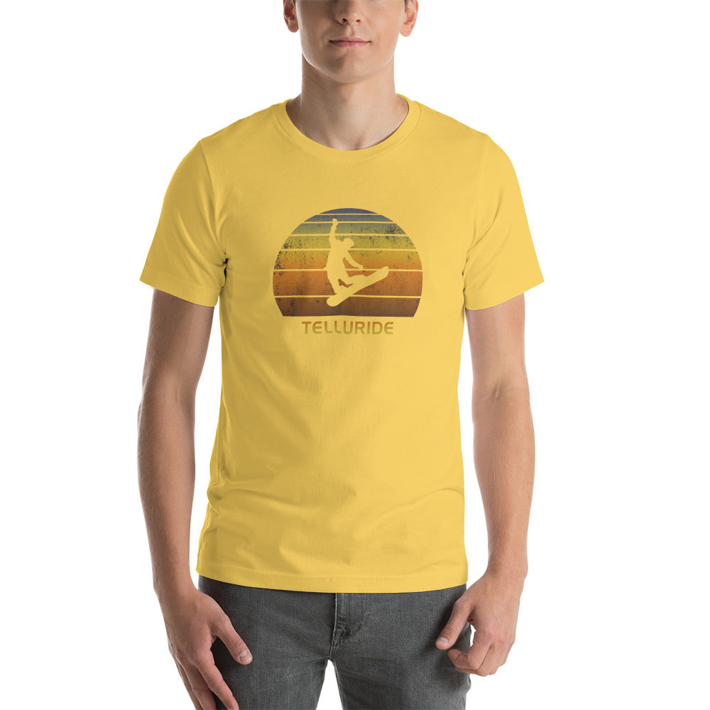 Retro Telluride Colorado Snowboarding Fan Unisex T-Shirt